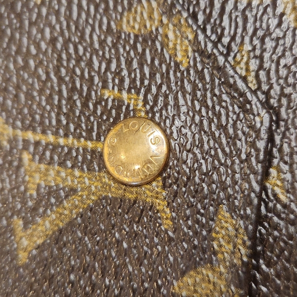 Authentic Louis Vuitton Monogram Wallet - Picture 2 of 16